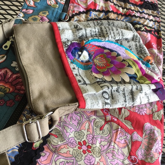 Gorgeous Embroidered Purse - Picture 7 of 16